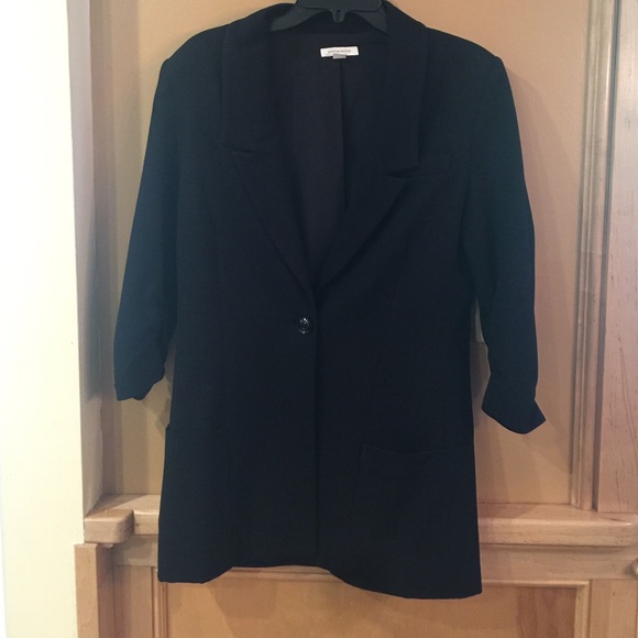 Boston Proper Jackets & Blazers - 🎉🎉REDUCED Long black Boston proper blazer
