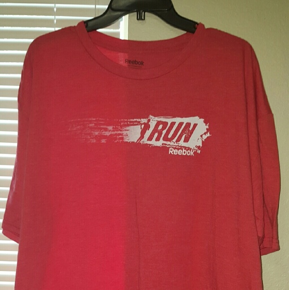 Reebok T-Shirt