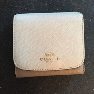 Coach wallet ❌SOLD❌