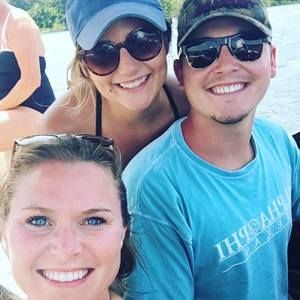 Meet your Posher, Whitney