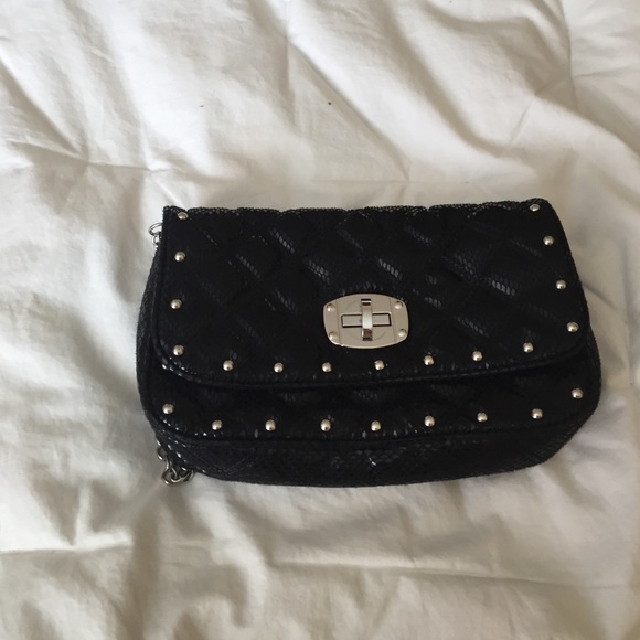 Black sequence clutch