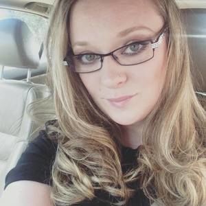 Meet your Posher, Kiona