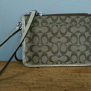 Gold Wristlet Wallet NWOT