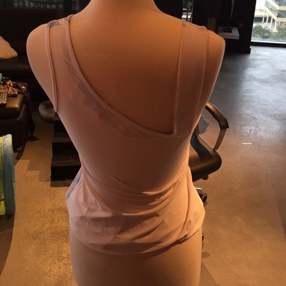 Blouse - Picture 2 of 3