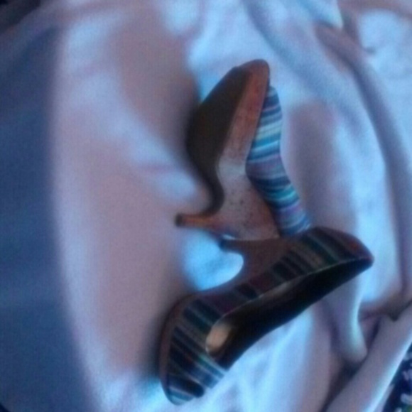 Shoe