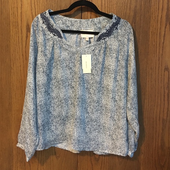 NWT Skies are Blue top.  Stitch fix brand