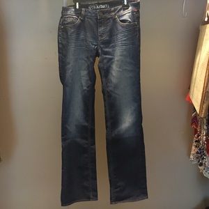 Low Rise dark washed jeans