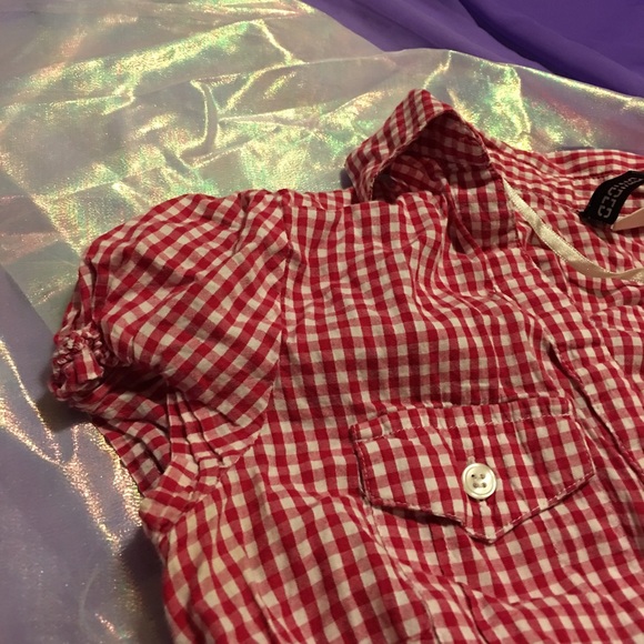 2000’s vintage gingham Picnic pink shirt with poofy sleeves