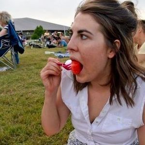 Meet your Posher, Isabel