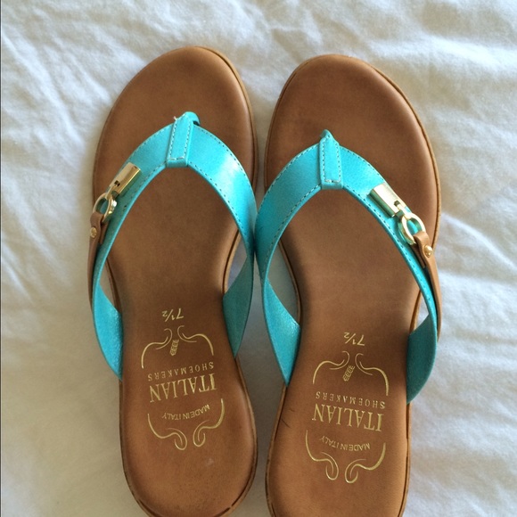 Italian Shoemakers turquoise sandals 7.5  NWOT
