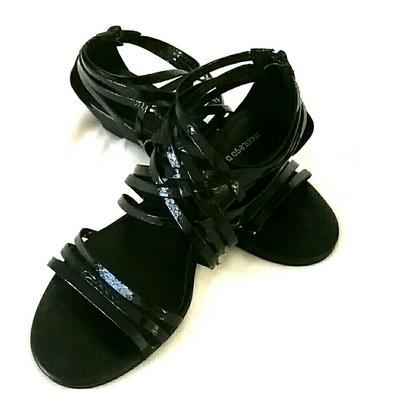 Adorable gladiator black sandals