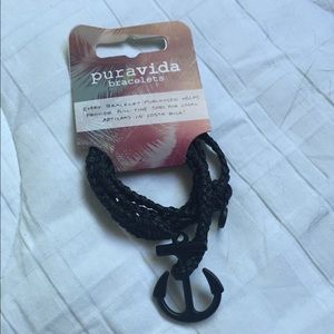 Black anchor bracelet