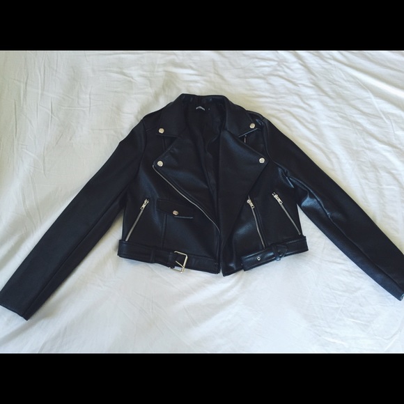 MISSGUIDED FAUX BLACK LEATHER JACKET US SIZE 6