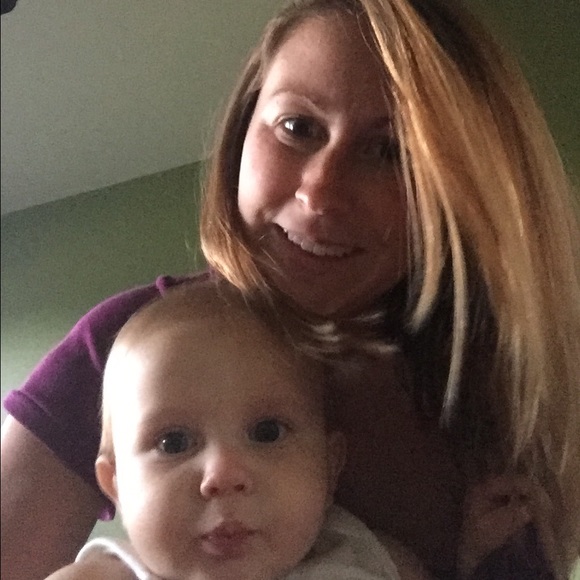 Meet your Posher, Jessica - Picture 1 of 1