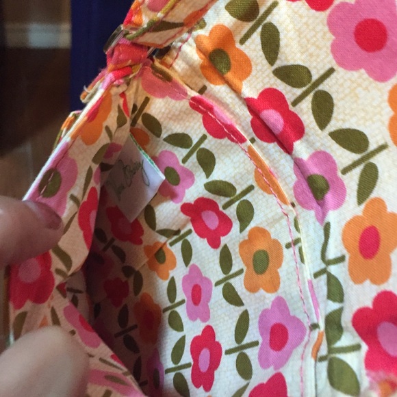 Vera Bradley, - Picture 2 of 4