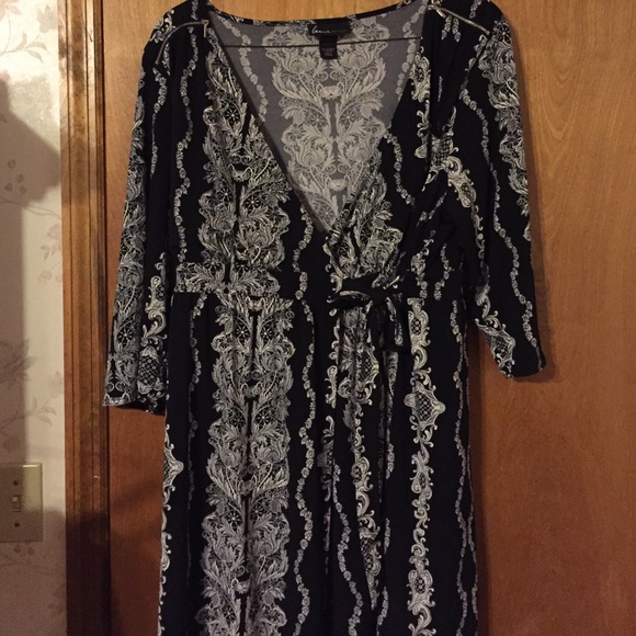 🎀 Black & White Wrap Dress 🎀