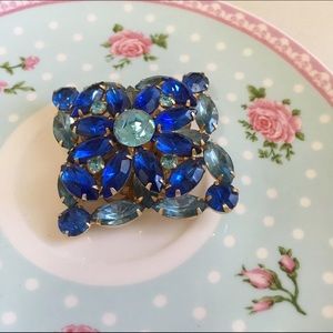 True Vintage Blue faceted brooch pin