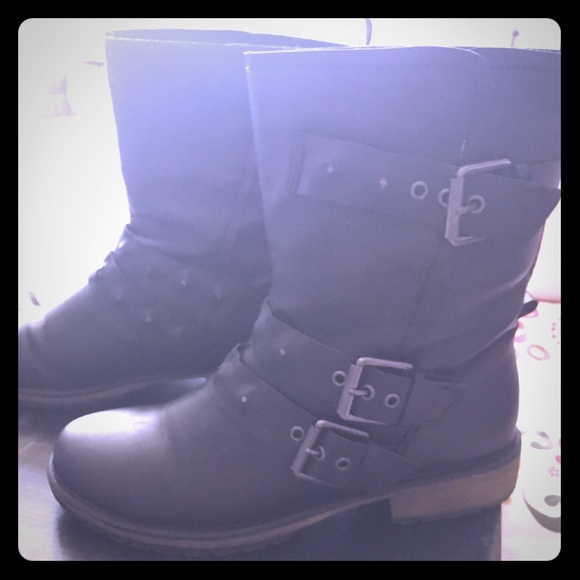 Black boots