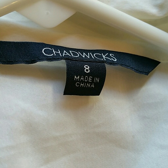 White ruffle shirt - Picture 2 of 3