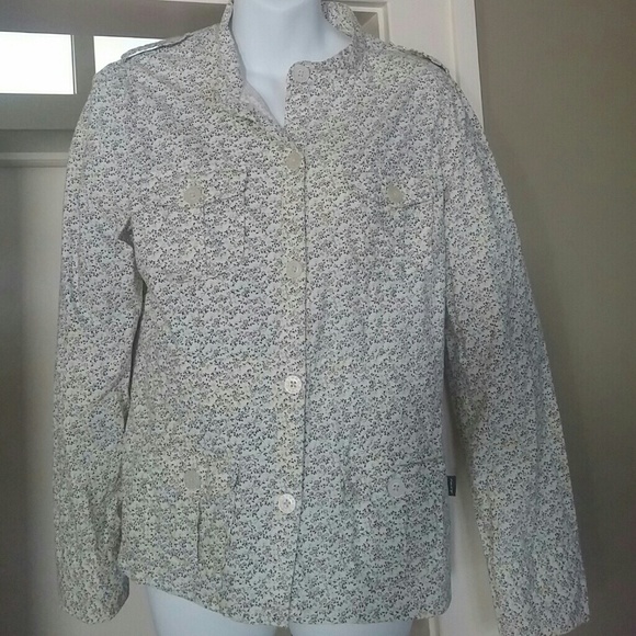 Roxy shirt jacket, cute floral print