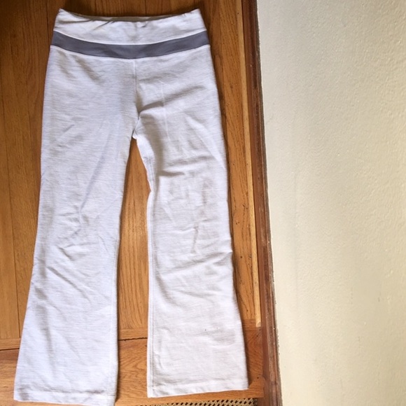 Lululemon Groove Pants Size 4