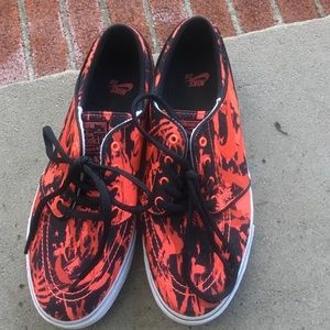 Red and Black Youth Nike Janoskis