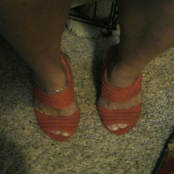 Heels - Picture 2 of 3