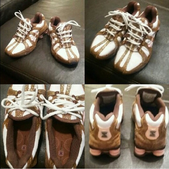 Sz 8.5 Nike
