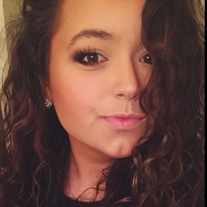 Meet your Posher, Hailey