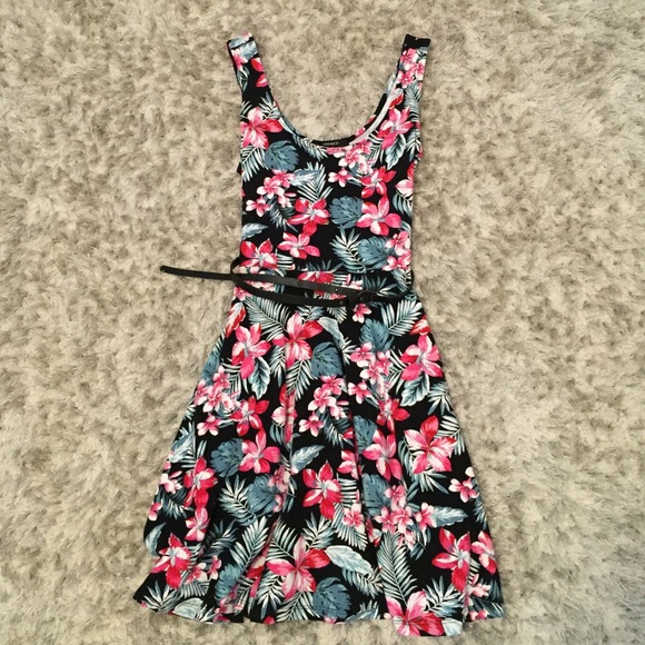 Tropical print forever 21 dress