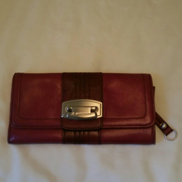 B Makowsky magenta wallet - Picture 1 of 4