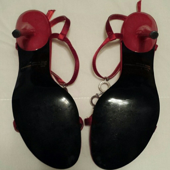 SALE Red Satin Evening heels - Picture 3 of 4