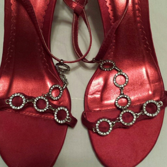SALE Red Satin Evening heels - Picture 4 of 4