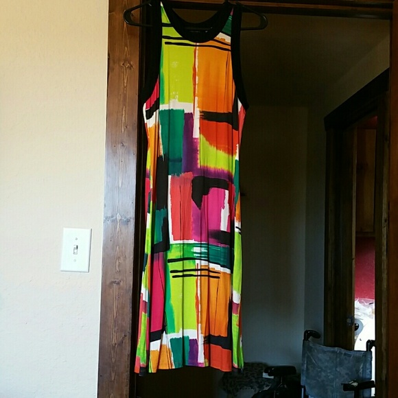 Dress - Picture 1 of 3