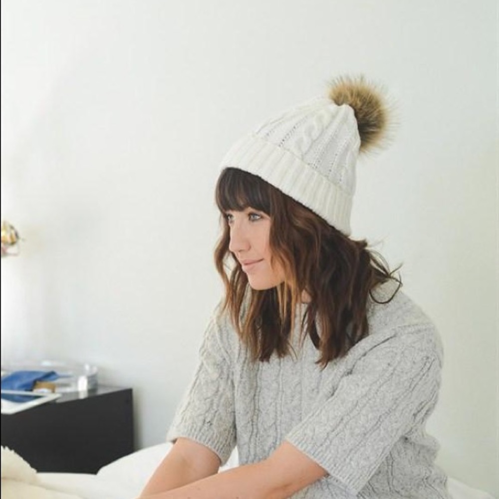 Adorable White Pom Beanie - Picture 2 of 4