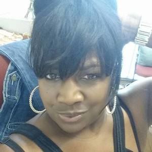 Meet your Posher, Valerie