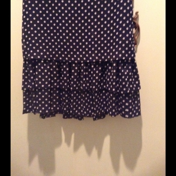 Woman's size 2P California Design Dress - Picture 4 of 4