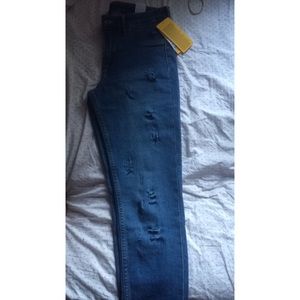 Vintage style h&m skinny regular distressed jeans