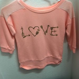 L💛VE sweatshirt