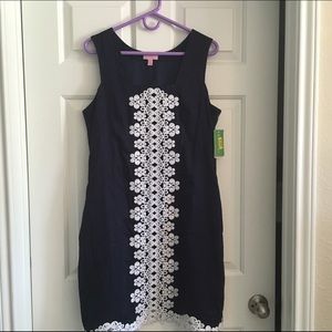 Lilly Pultizer Navy Shift dress