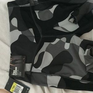 Nike leggings