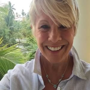 Meet your Posher, Kelly