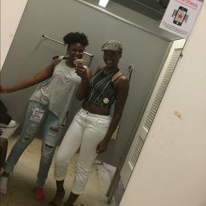 Meet your Posher, Niya