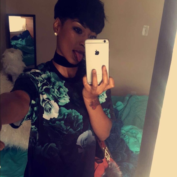 Choker necklace - Picture 4 of 4