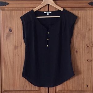 🚫Sold🚫Daniel Rainn Sleeveless Bouse