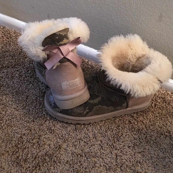 UGG Shoes - Boots