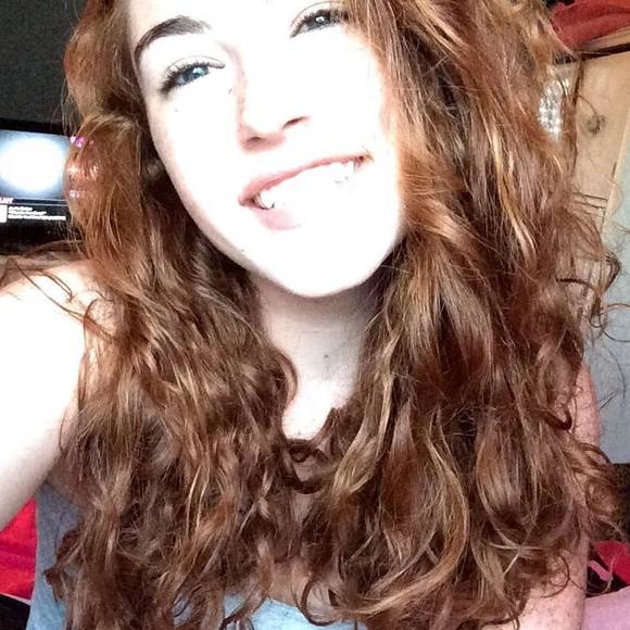 Meet your Posher, Olivia