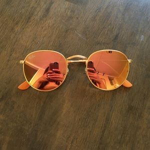 Round Rosegold Ray bans