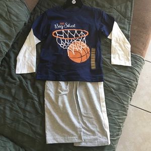 NWT Long sleeve shirt and pants