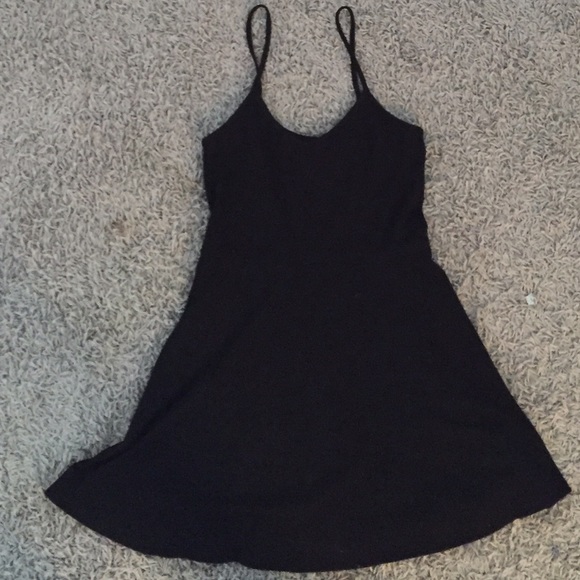 Black v neck spaghetti strap dress - Picture 1 of 2